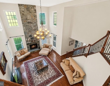15000 Barlow Drive - Photo Thumbnail 11