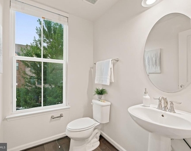 22311 Tees Terrace - Photo Thumbnail 31