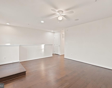 22311 Tees Terrace - Photo Thumbnail 48