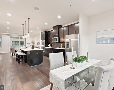 22311 Tees Terrace - Photo Thumbnail 32