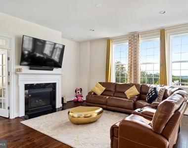 21101 Goose Preserve Drive - Photo Thumbnail 5