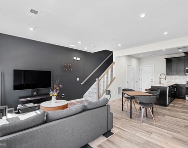 224 Petite Sirah Terrace Se - Photo Thumbnail 3