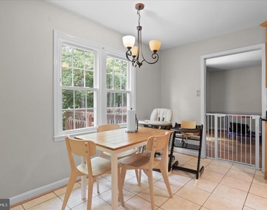 2026 Westwood Forest Drive - Photo Thumbnail 4