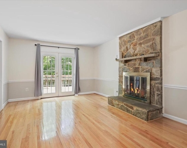 2026 Westwood Forest Drive - Photo Thumbnail 7