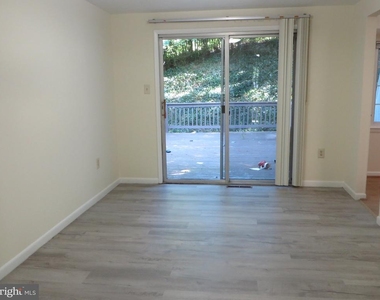 7906 Orange Plank Road - Photo Thumbnail 10