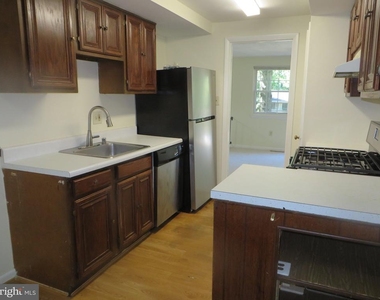 7906 Orange Plank Road - Photo Thumbnail 1