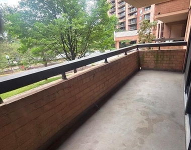 2230 George C Marshall Drive - Photo Thumbnail 17