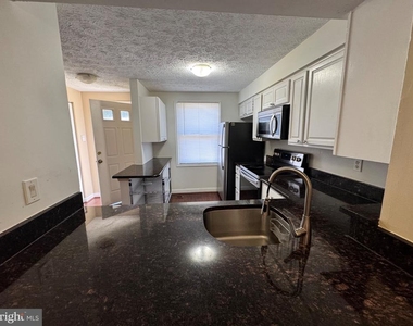 8562 Koluder Court - Photo Thumbnail 2