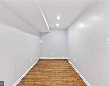9303 Macswain Place - Photo Thumbnail 18