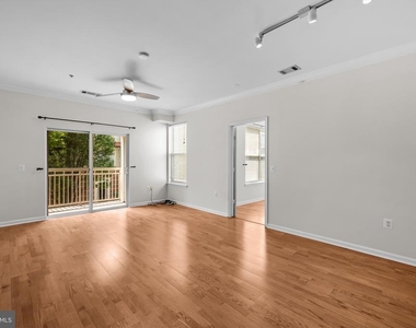 9486 Virginia Center Boulevard - Photo Thumbnail 8
