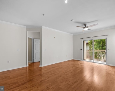 9486 Virginia Center Boulevard - Photo Thumbnail 9