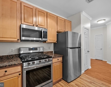 9486 Virginia Center Boulevard - Photo Thumbnail 6