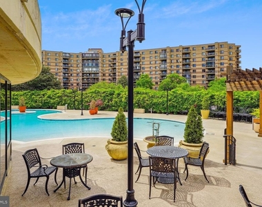 8360 Greensboro Drive - Photo Thumbnail 36