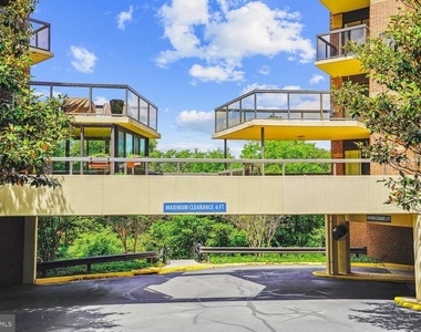 8360 Greensboro Drive - Photo Thumbnail 30