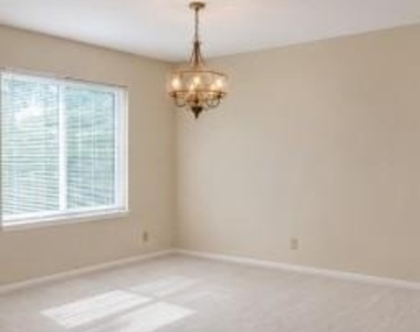 8360 Greensboro Drive - Photo Thumbnail 3