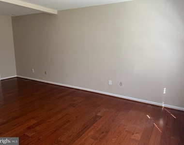 724 Upham Place Nw - Photo Thumbnail 22
