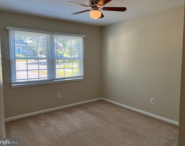 724 Upham Place Nw - Photo Thumbnail 38