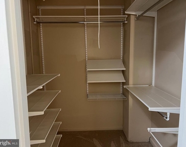 724 Upham Place Nw - Photo Thumbnail 30