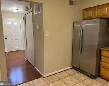 724 Upham Place Nw - Photo Thumbnail 18