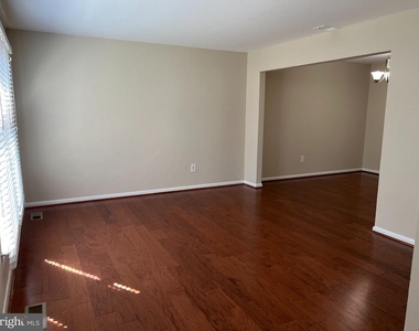724 Upham Place Nw - Photo Thumbnail 11