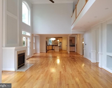 6440 Columbia Pike - Photo Thumbnail 3