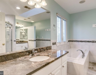 11472 Waterhaven Court - Photo Thumbnail 25