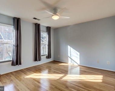 11472 Waterhaven Court - Photo Thumbnail 32