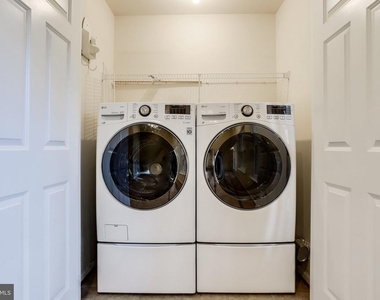 11472 Waterhaven Court - Photo Thumbnail 40