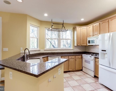 11472 Waterhaven Court - Photo Thumbnail 10