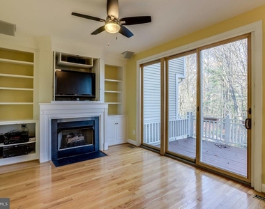 11472 Waterhaven Court - Photo Thumbnail 13