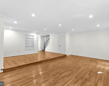 7877 Painted Daisy Drive - Photo Thumbnail 4