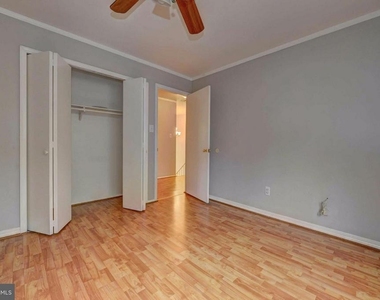 7794 Euclid Way - Photo Thumbnail 13