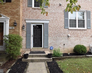 7794 Euclid Way - Photo Thumbnail 1