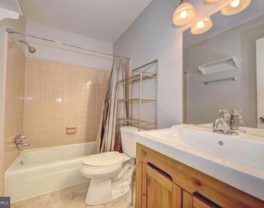 7794 Euclid Way - Photo Thumbnail 10