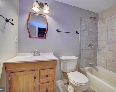 7794 Euclid Way - Photo Thumbnail 17