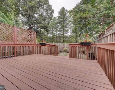 7794 Euclid Way - Photo Thumbnail 19