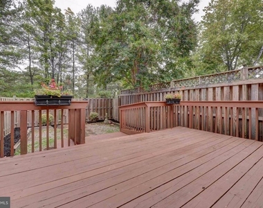 7794 Euclid Way - Photo Thumbnail 18