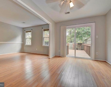 7794 Euclid Way - Photo Thumbnail 5