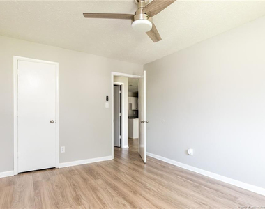 1128 Southwood Drive - Photo Thumbnail 7