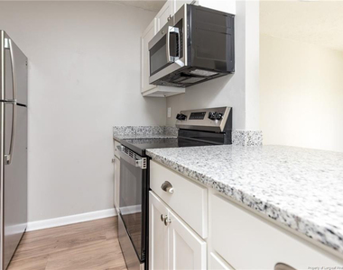 1128 Southwood Drive - Photo Thumbnail 3