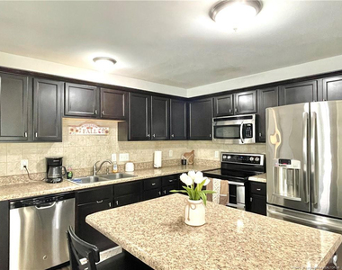 246 Ladden Lane - Photo Thumbnail 7