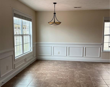 91 Marquis Drive - Photo Thumbnail 5