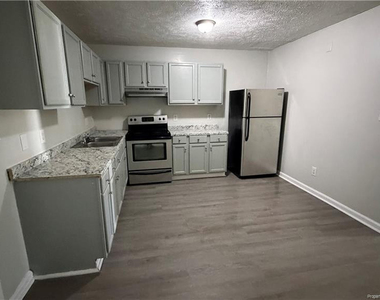5858 Aftonshire Drive - Photo Thumbnail 7