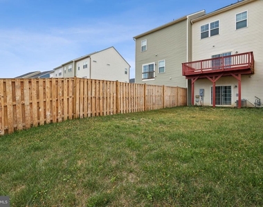 215 Starry Way Drive - Photo Thumbnail 6