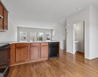 215 Starry Way Drive - Photo Thumbnail 2