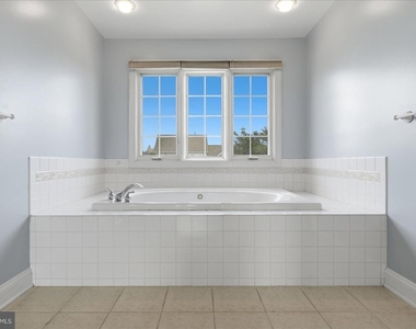 104 Bramble Court - Photo Thumbnail 27