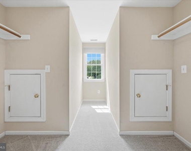104 Bramble Court - Photo Thumbnail 32