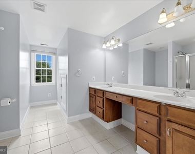104 Bramble Court - Photo Thumbnail 29