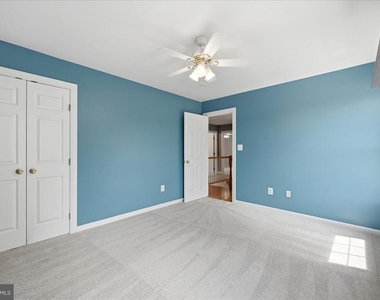 104 Bramble Court - Photo Thumbnail 34