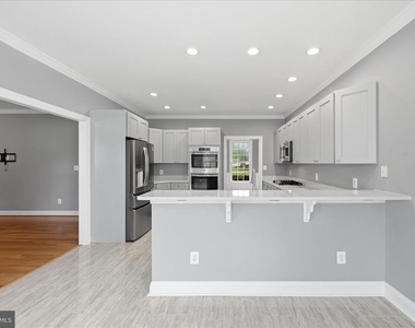 104 Bramble Court - Photo Thumbnail 15